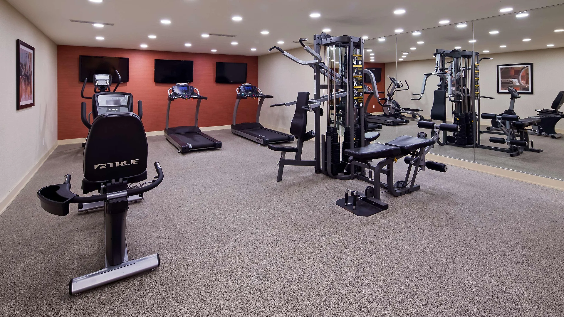 Best Western Plus Montreal Downtown- Hotel Europa 3*,