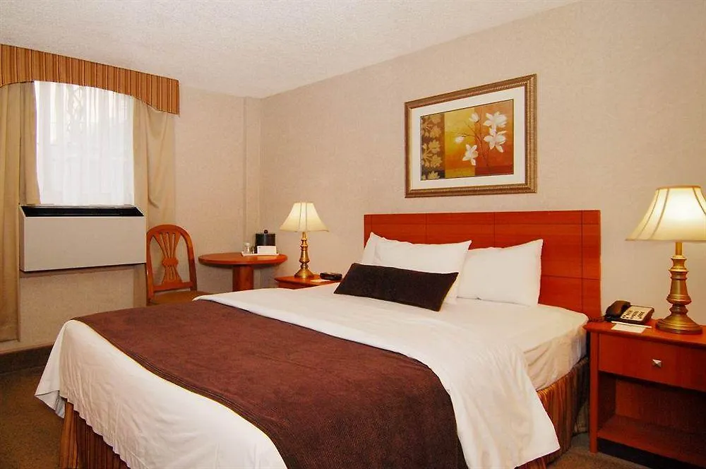Best Western Plus Montreal Downtown- Hotel Europa